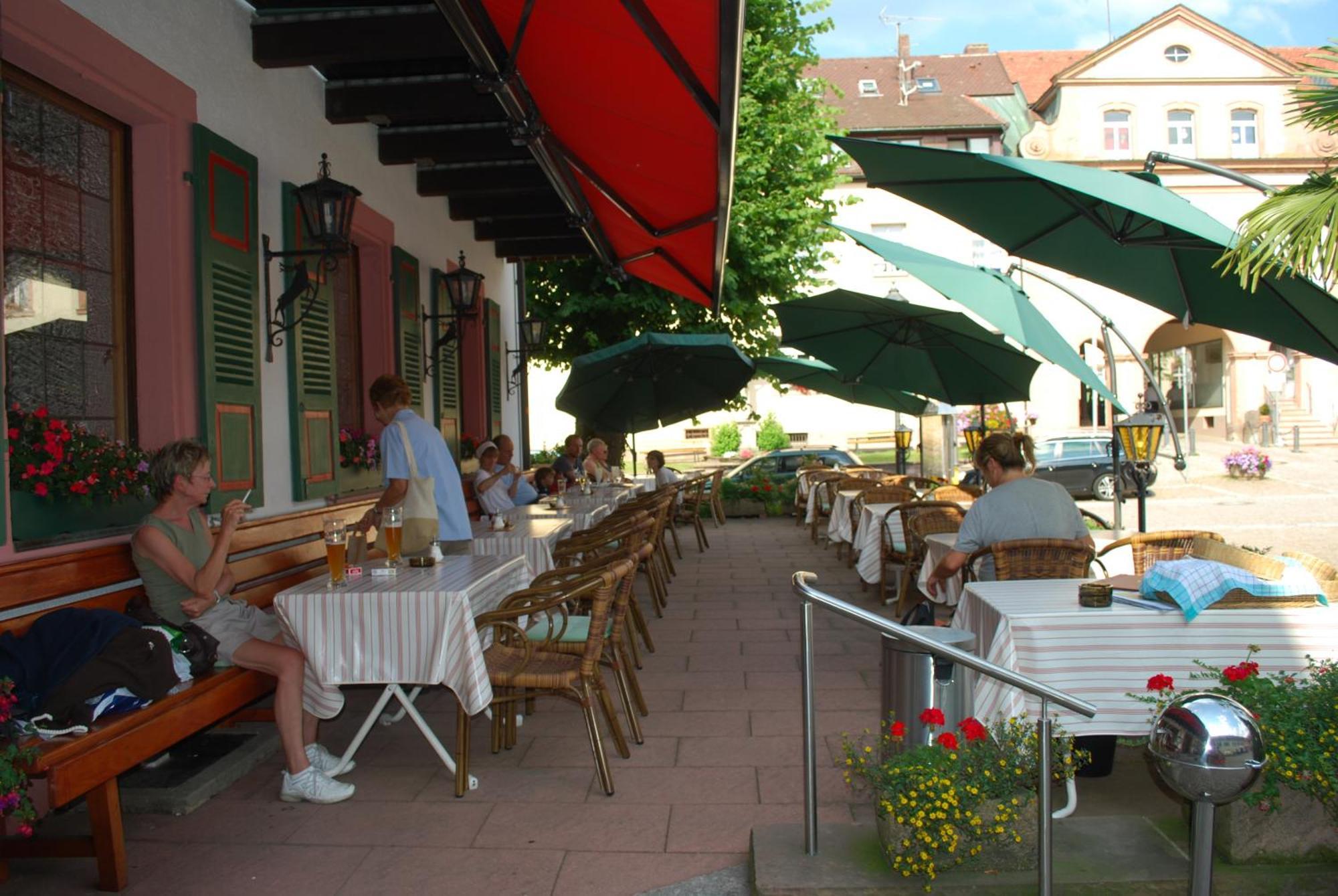 Hotel Hirschen سانكت بيتر المظهر الخارجي الصورة