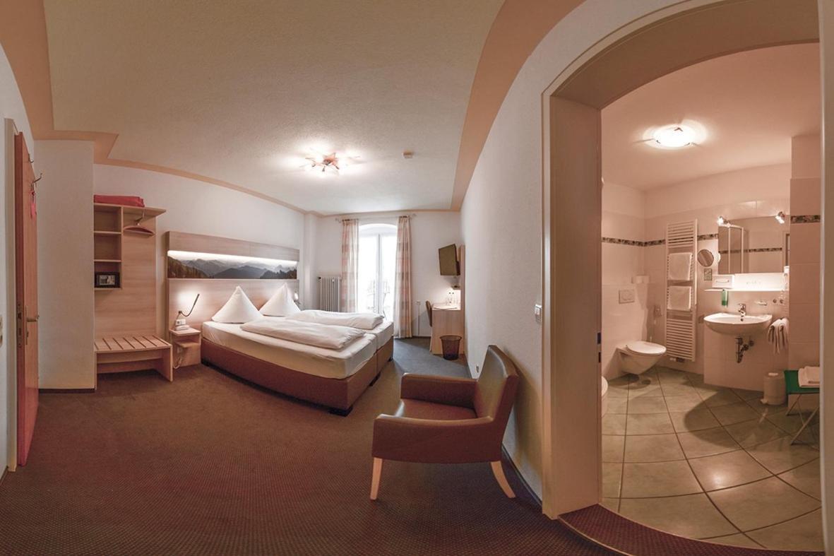 Hotel Hirschen سانكت بيتر المظهر الخارجي الصورة